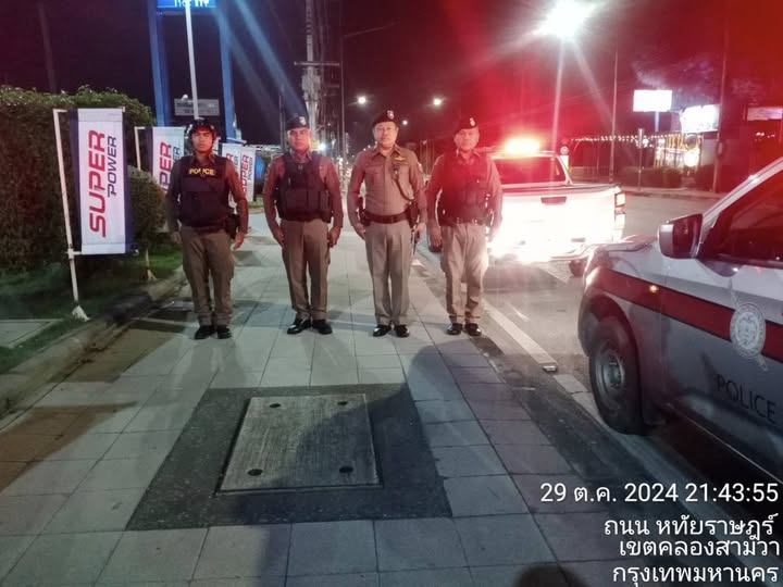 29 ต.ค.67  ป ​นิมิตร 2-3 ,2-0 เปิดสัญญาณไฟเพื่อเป็นการป้องกันเหตุต่างๆและการแข่งรถในทาง